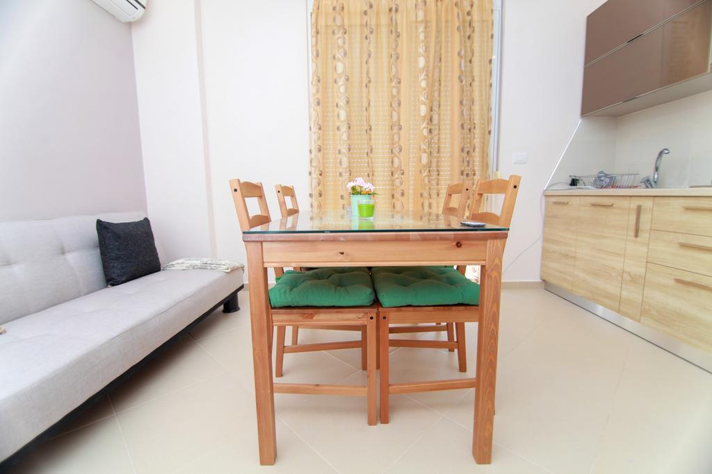 Blue Sea Apartments Sarande Bilik gambar