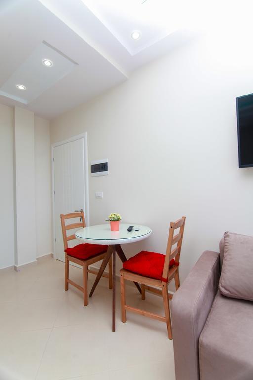 Blue Sea Apartments Sarande Bilik gambar